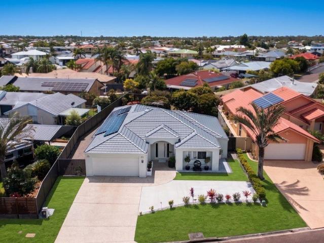 House for sale in Banksia Beach, Greater Brisbane