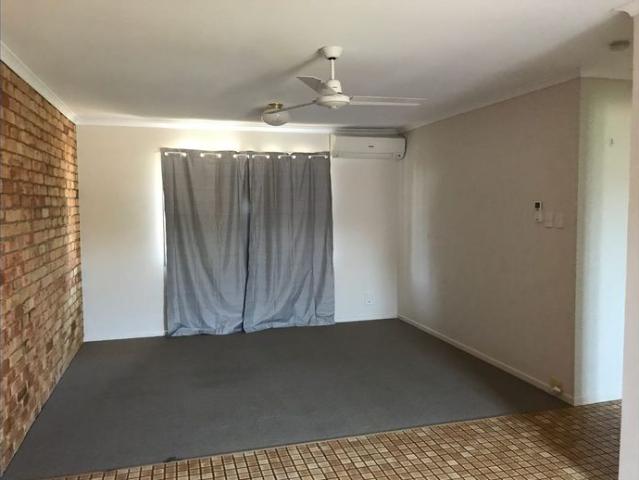 Apartment for rent in Granville, Queensland
