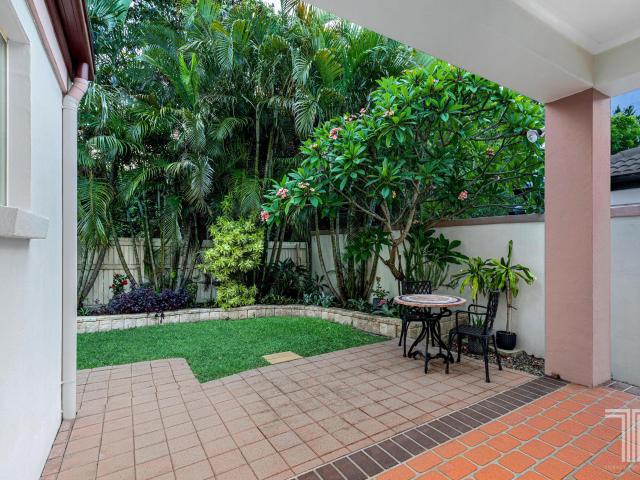 House for sale in Carindale, Greater Brisbane