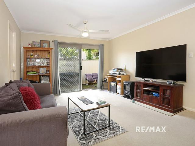 Villa for sale in Fernbrook, Queensland