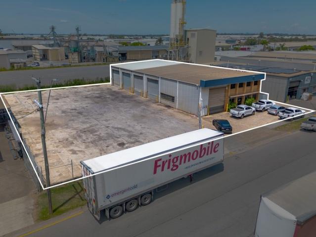 Warehouse for rent in Toombul, Queensland