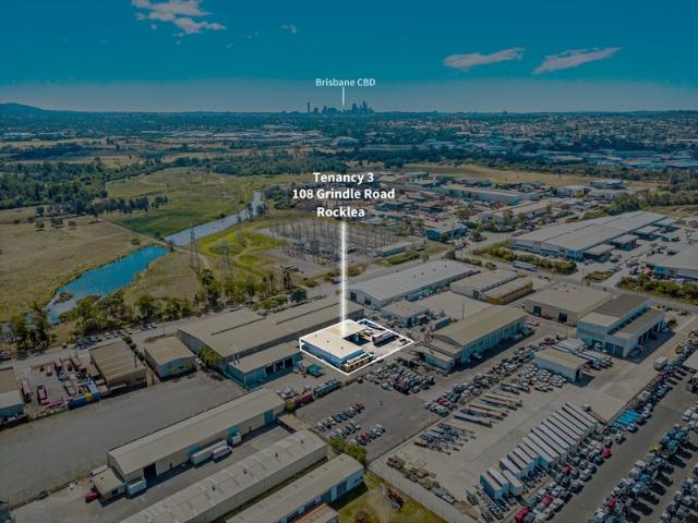 Warehouse for rent in Toombul, Queensland