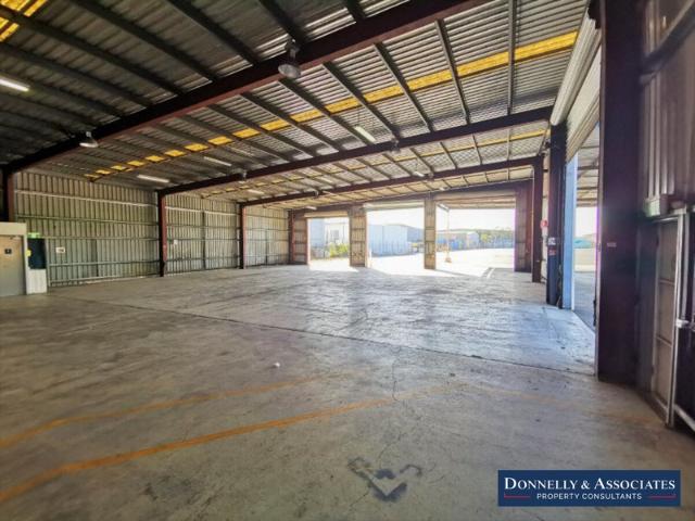 Warehouse for rent in Toombul, Queensland