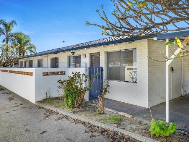 Villa for sale in Stirling, Western Australia