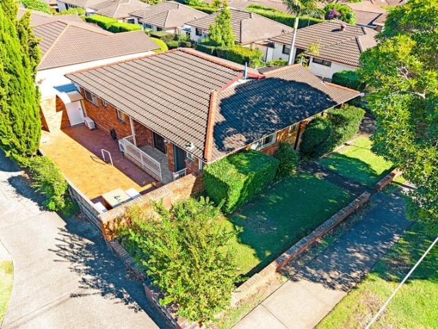 Villa for sale in Sydney, New South Wales