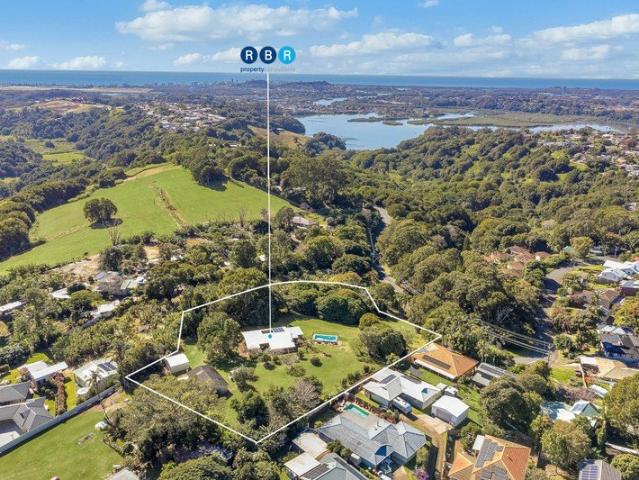 House for sale in Bilambil Heights, New South Wales