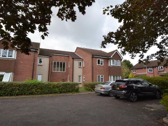 Studio for rent in London Borough of Hillingdon, Greater London