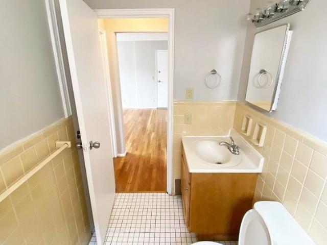 Apartment for rent in Roselawn, Ohio
