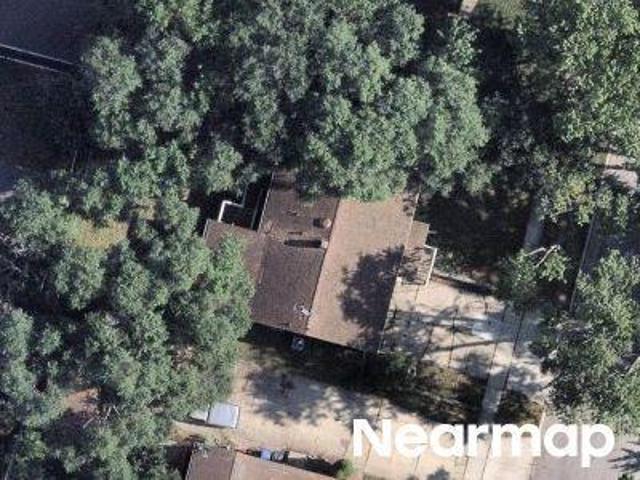 House for sale in Carpentersville, Illinois