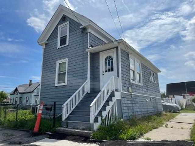 House for sale in Lynn