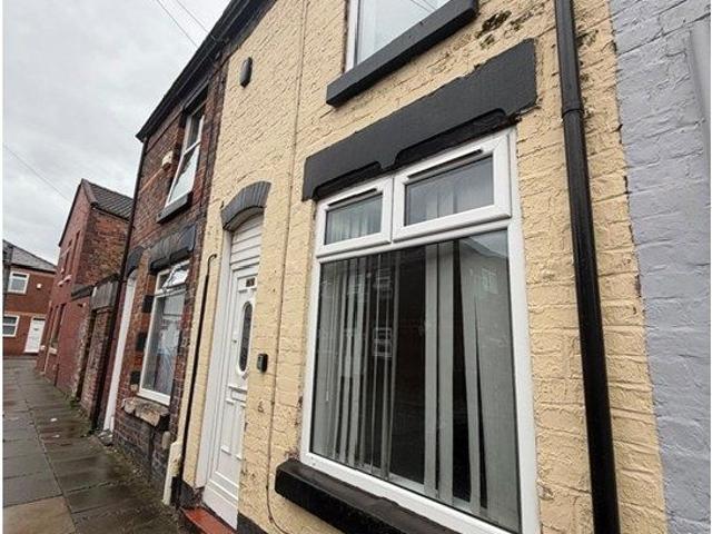 House for rent in Calderstones