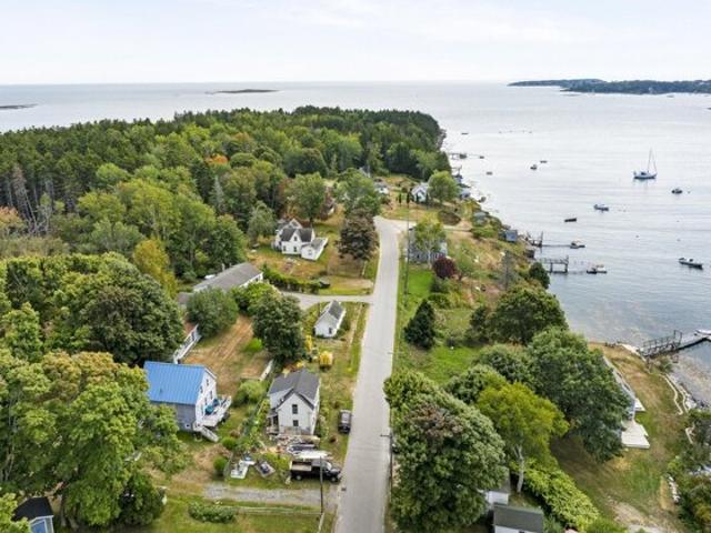 House for sale in Bailey Island, Maine