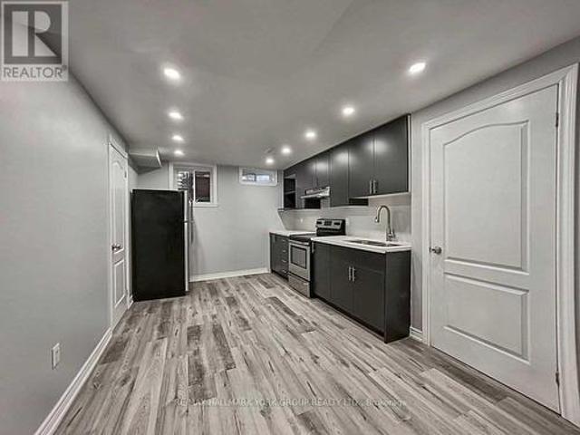 House for rent in Bradford West Gwillimbury, Ontario