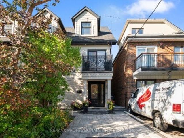 Duplex for rent in Woburn, Ontario