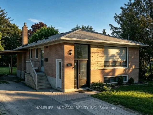 House for rent in Beverley Acres, Richmond Hill