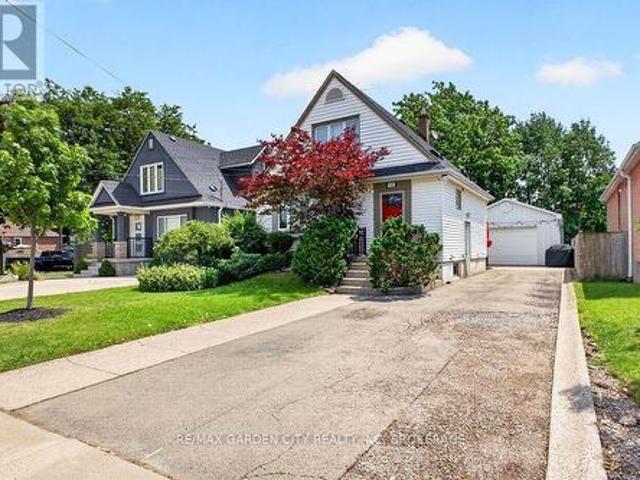House for rent in Ancaster, Ontario