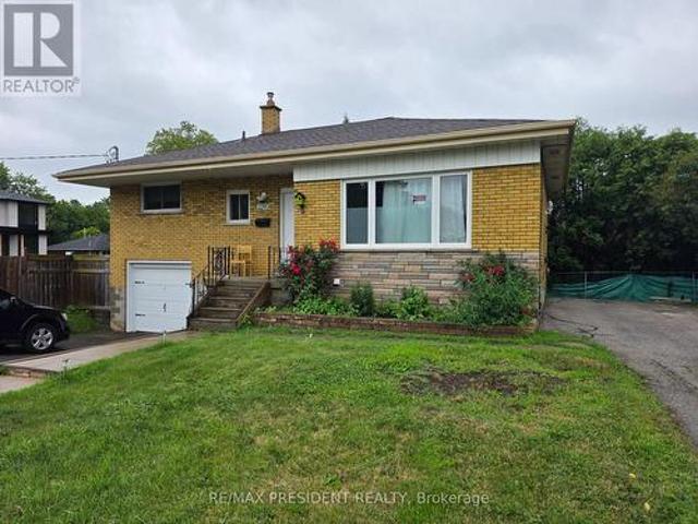 House for rent in Burlington, Ontario
