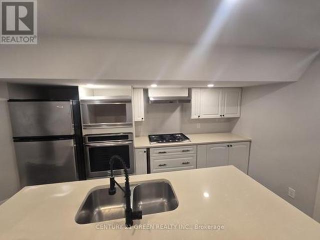 House for rent in Oakville, Ontario