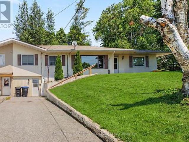 House for rent in Bradford West Gwillimbury, Ontario