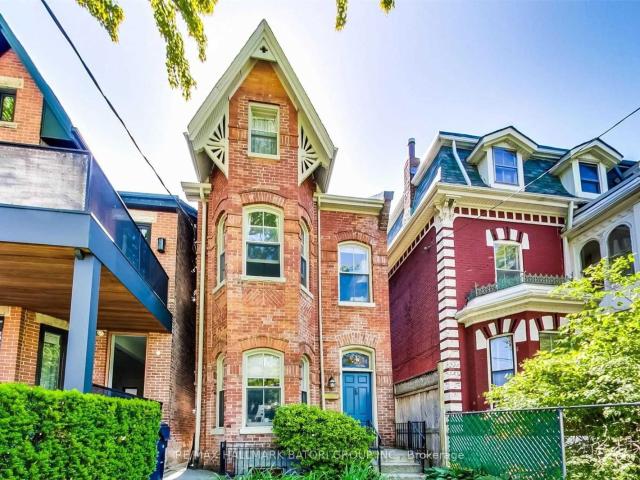 Townhouse for rent in Woburn, Ontario
