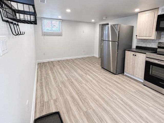 House for rent in Mill Courtland Woodside Park, Kitchener