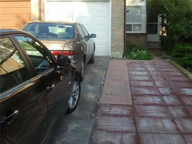 Townhouse for rent in Woburn, Ontario