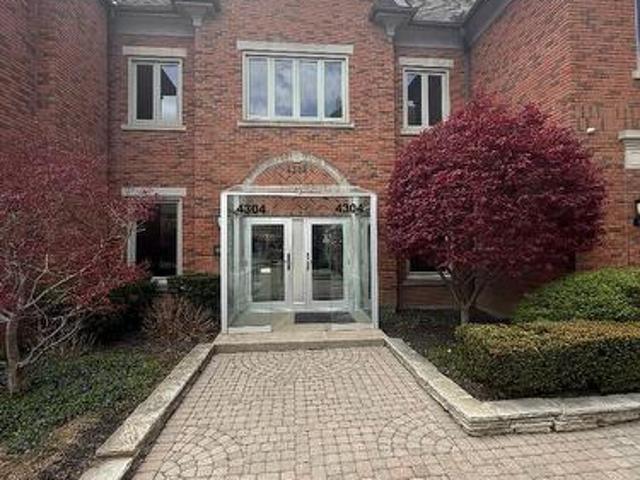 Commercial for rent in Mississauga, Ontario