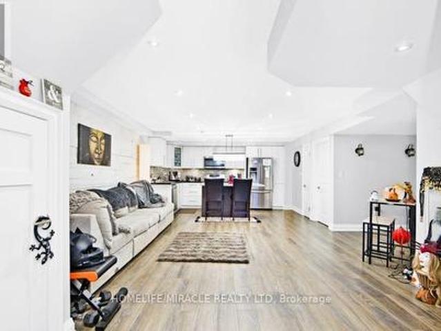 House for rent in Bradford West Gwillimbury, Ontario