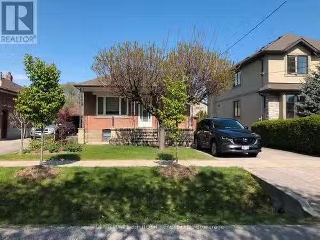 House for rent in Woburn, Ontario