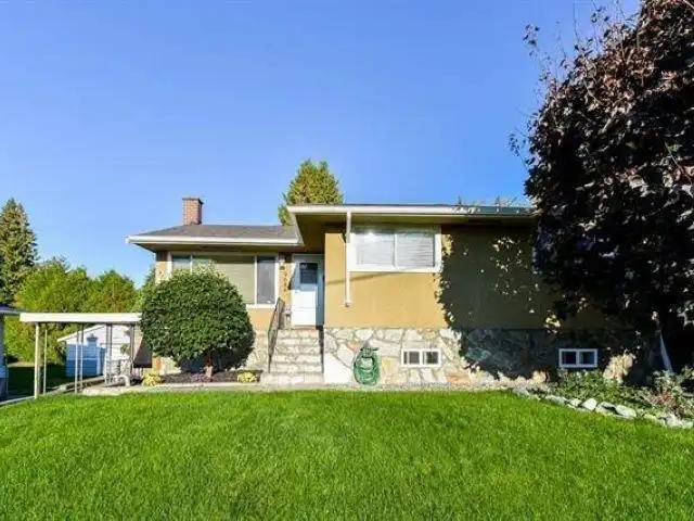 House for rent in Surrey, British Columbia