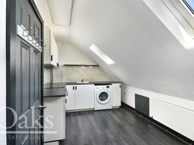 Apartment for rent in London Borough of Croydon, Addiscombe