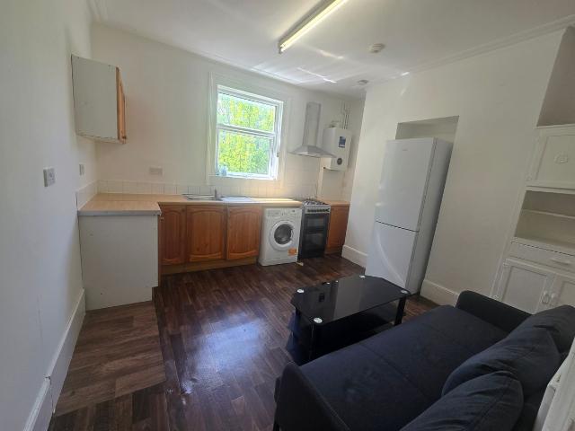 Apartment for rent in London Borough of Croydon, Selhurst