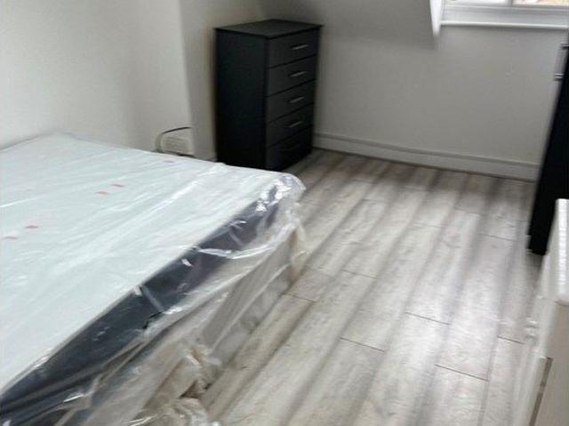 Room for rent in London Borough of Croydon, Addiscombe