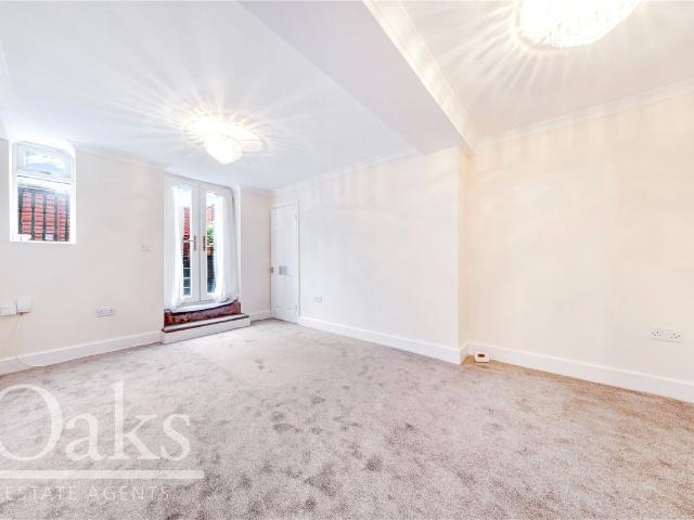 Apartment for rent in London Borough of Croydon, Selhurst