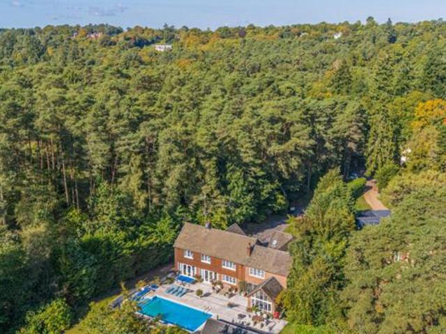 House for sale in Fole, Surrey