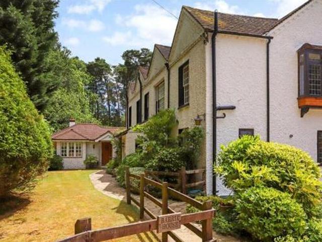 House for sale in Fole, Surrey
