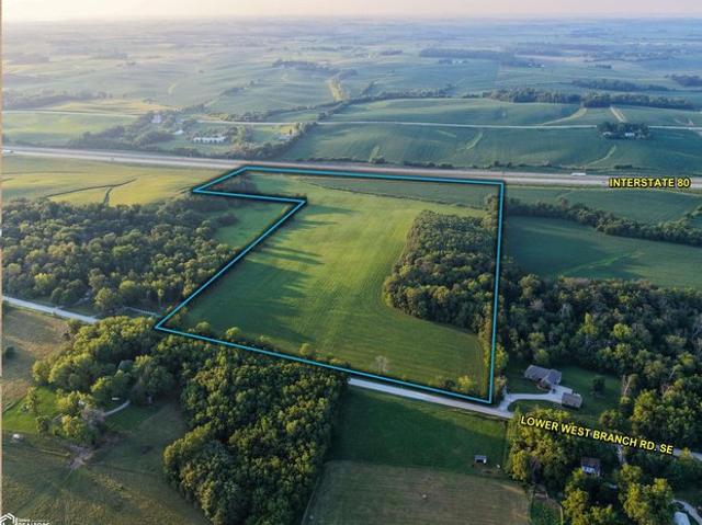 Farm for sale in Cedar, Iowa