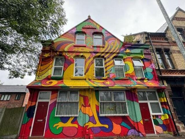 House for sale in Calderstones