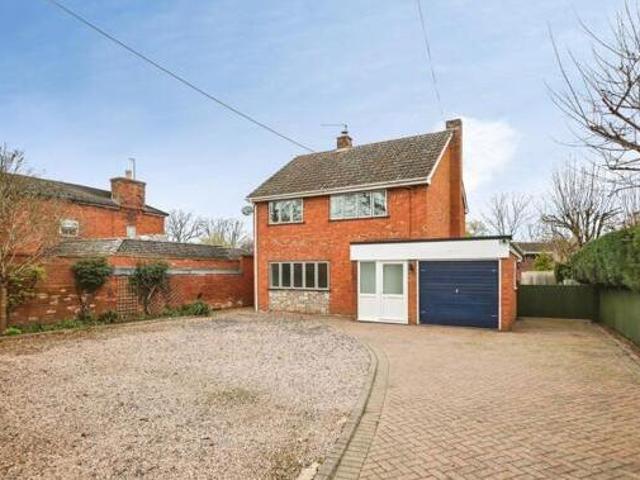House for sale in Worcester, Worcestershire