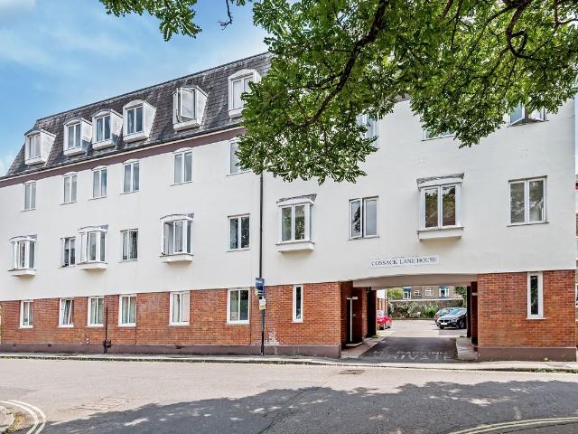 Apartment for rent in The Close, Hampshire