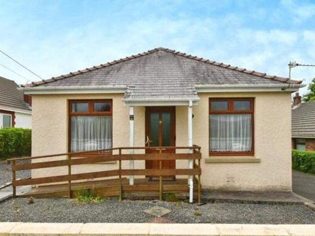 House for sale in Ammanford, Wales