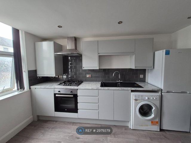 Apartment for rent in Falcon Lodge, Wales