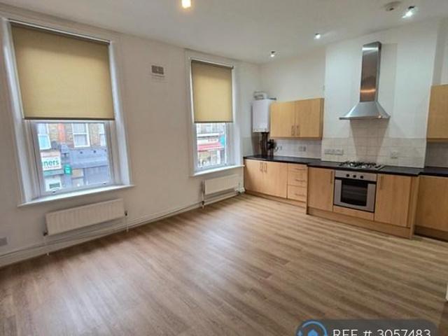 Apartment for rent in Lower Clapton, Greater London