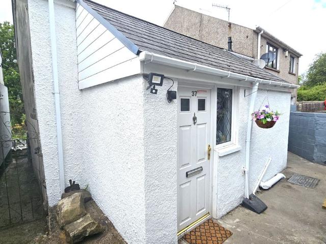 House for rent in Nantyglo and Blaina, Wales