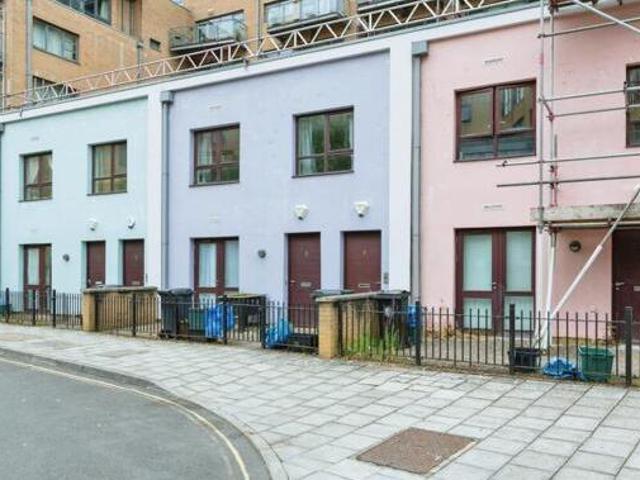 House for sale in Feckenham, City Of Bristol
