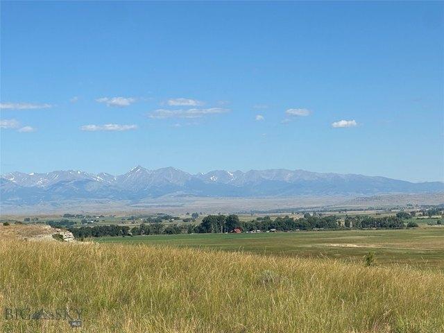 Land for sale in Sweet Grass, Montana