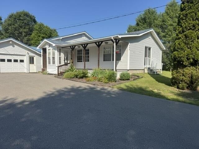 House for sale in Plymouth, Maine