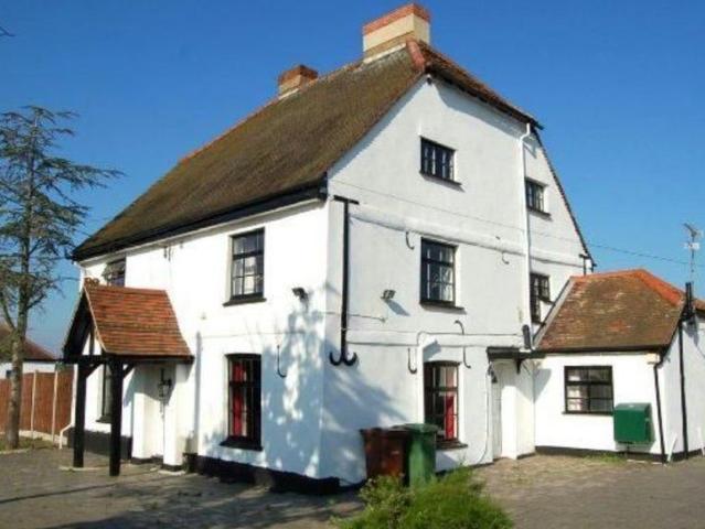 Room for rent in Stanford-le-hope, Essex