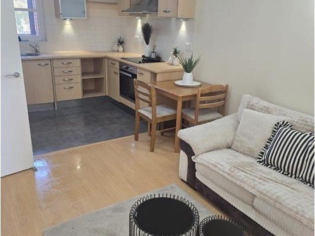 Apartment for rent in Newtown, Reading