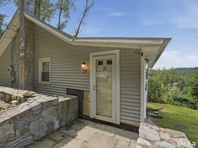 House for sale in Oakdale Manor, Southbury